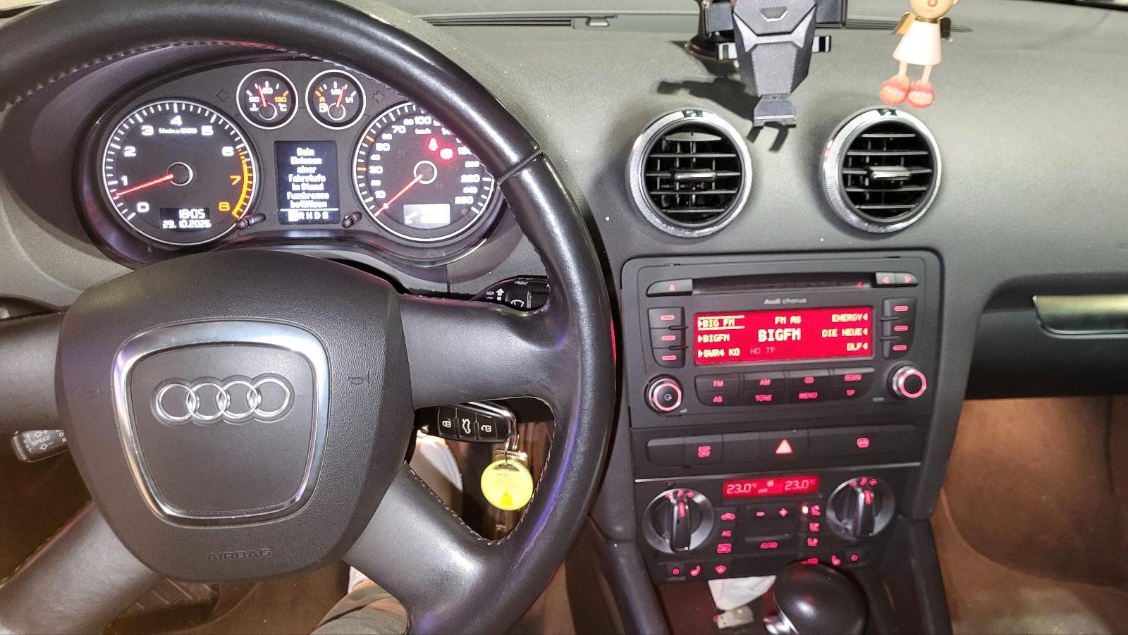 Audi A3 2009 — engine 125 HP (92kW)