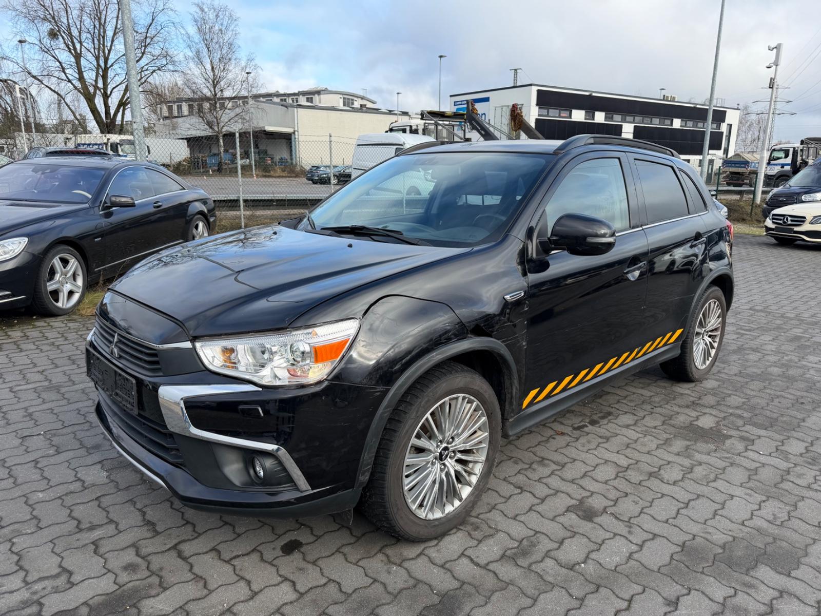 Mitsubishi ASX Diamant Edition+ 4WD, Kamera, Xenon