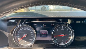 Mercedes E 200 - 9
