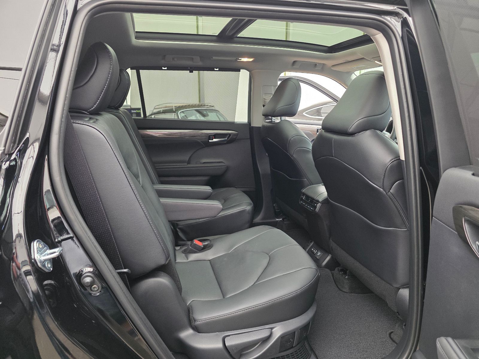 Fahrzeugabbildung Toyota Highlander Platinum T1: 59.000 EURO , Stock !!!