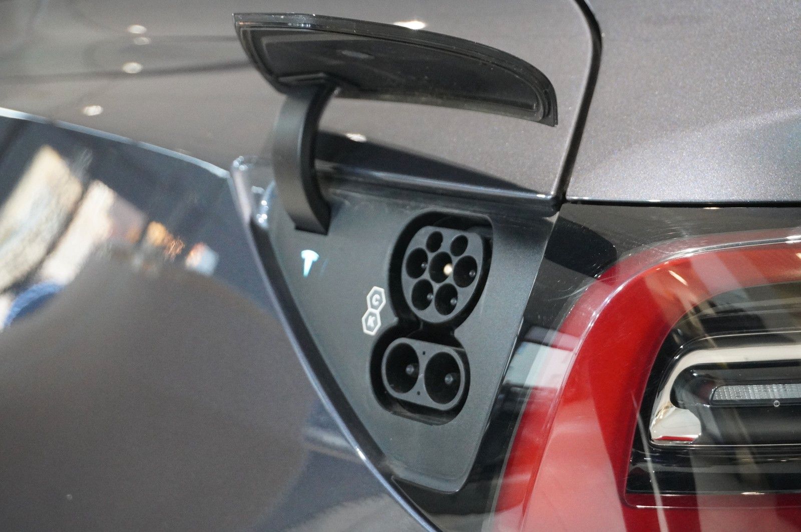 Fahrzeugabbildung Tesla Model 3 LONGRANGE DUAL-MOTOR NAVI/KAMERA/SHZ/AMD