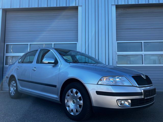 Skoda Octavia/Automatik/Teilleder/1.Hand/66tkm