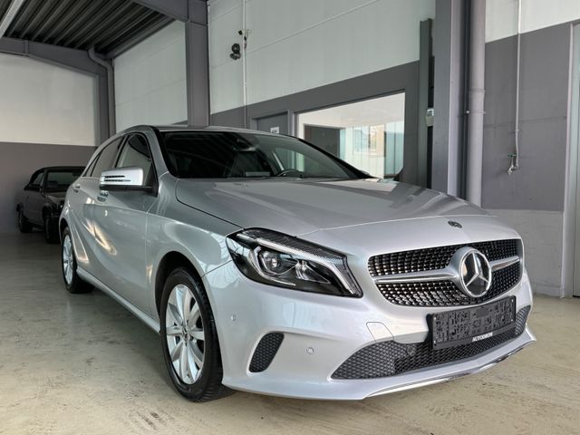 Mercedes-Benz A 220 CDI /d 4Matic Standheizung+LED+Navi+Kamera