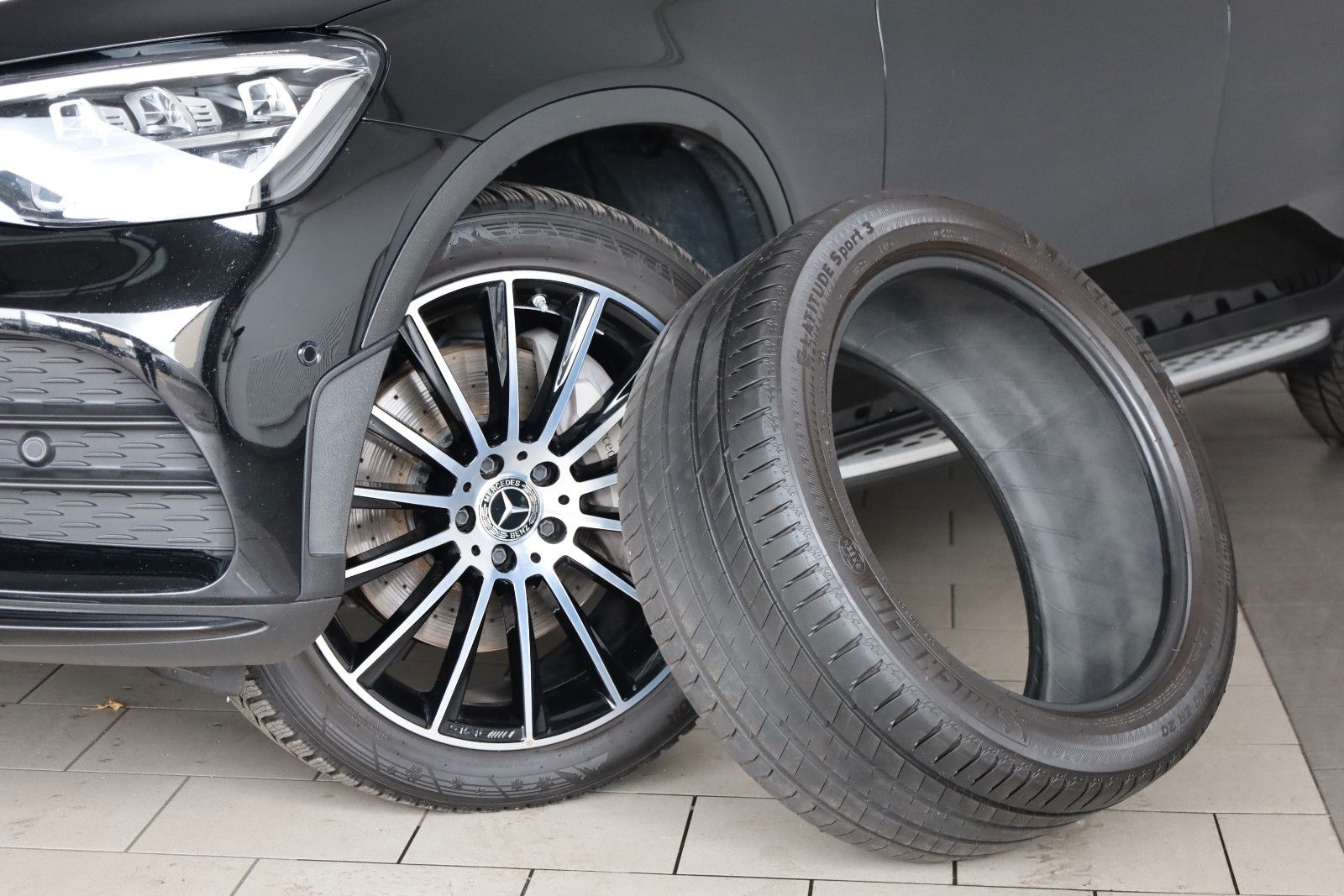 Fahrzeugabbildung Mercedes-Benz GLC 400d Coupe 4M,AMG line,Night-Pak,360°,SD,AHK