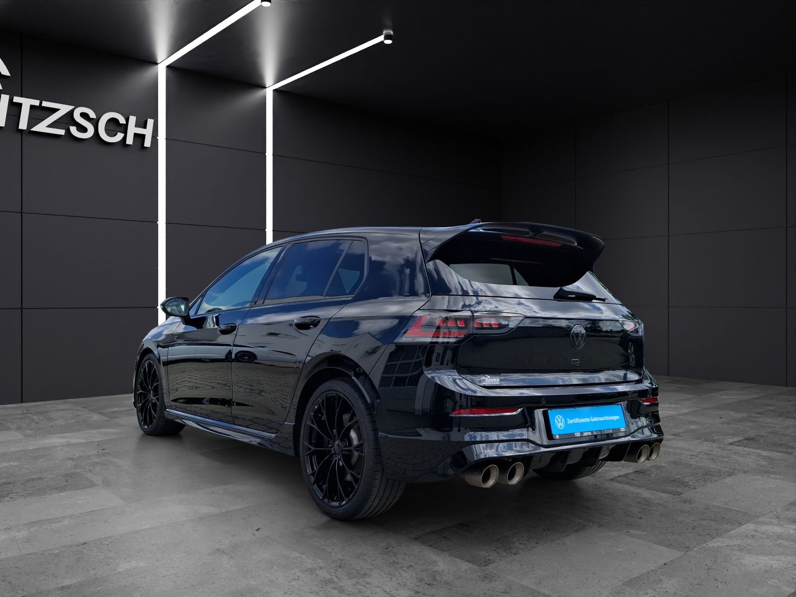Fahrzeugabbildung Volkswagen Golf VIII R Performance Black-Edition Matrix Har