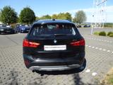 BMW X1 sDrive18i X-Line PDC NAV DA. HiFi LED - BMW X1: Sdrive 18d