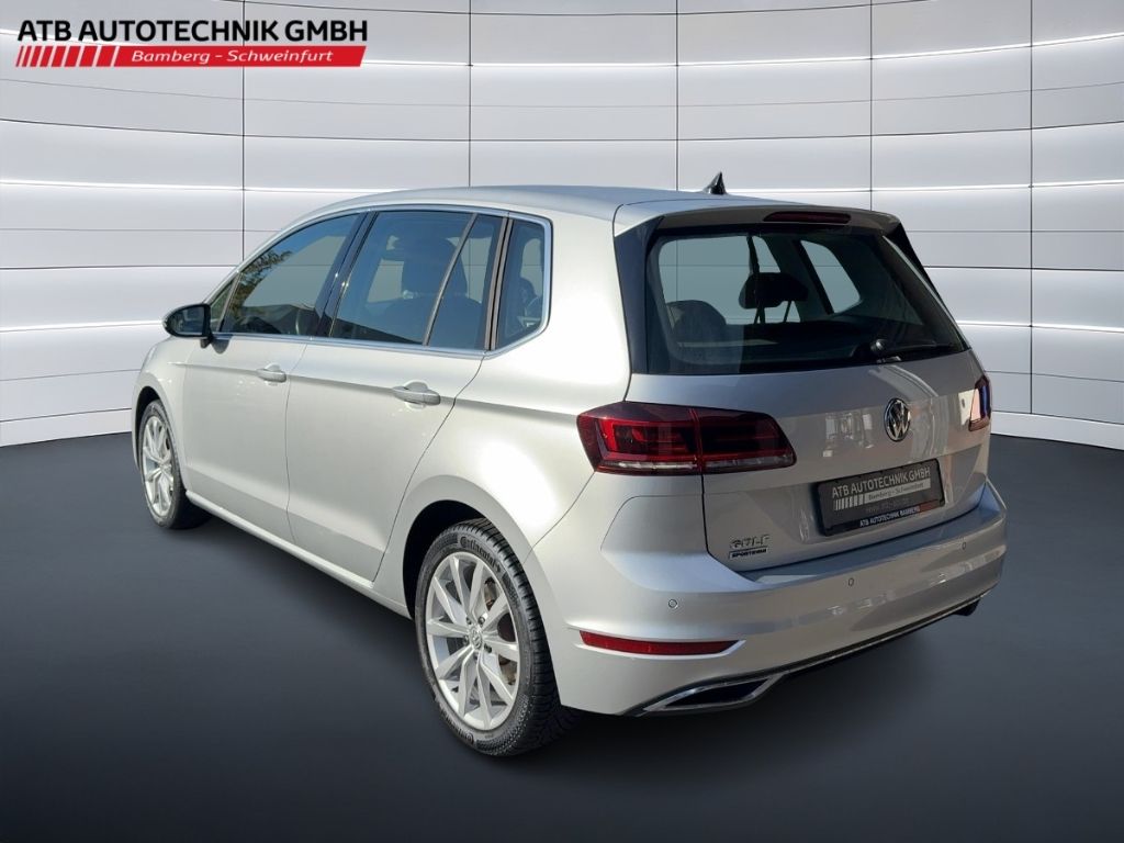 Fahrzeugabbildung Volkswagen Golf Sportsvan Highline  AHK SCHWENKB. NAVI  RÜC
