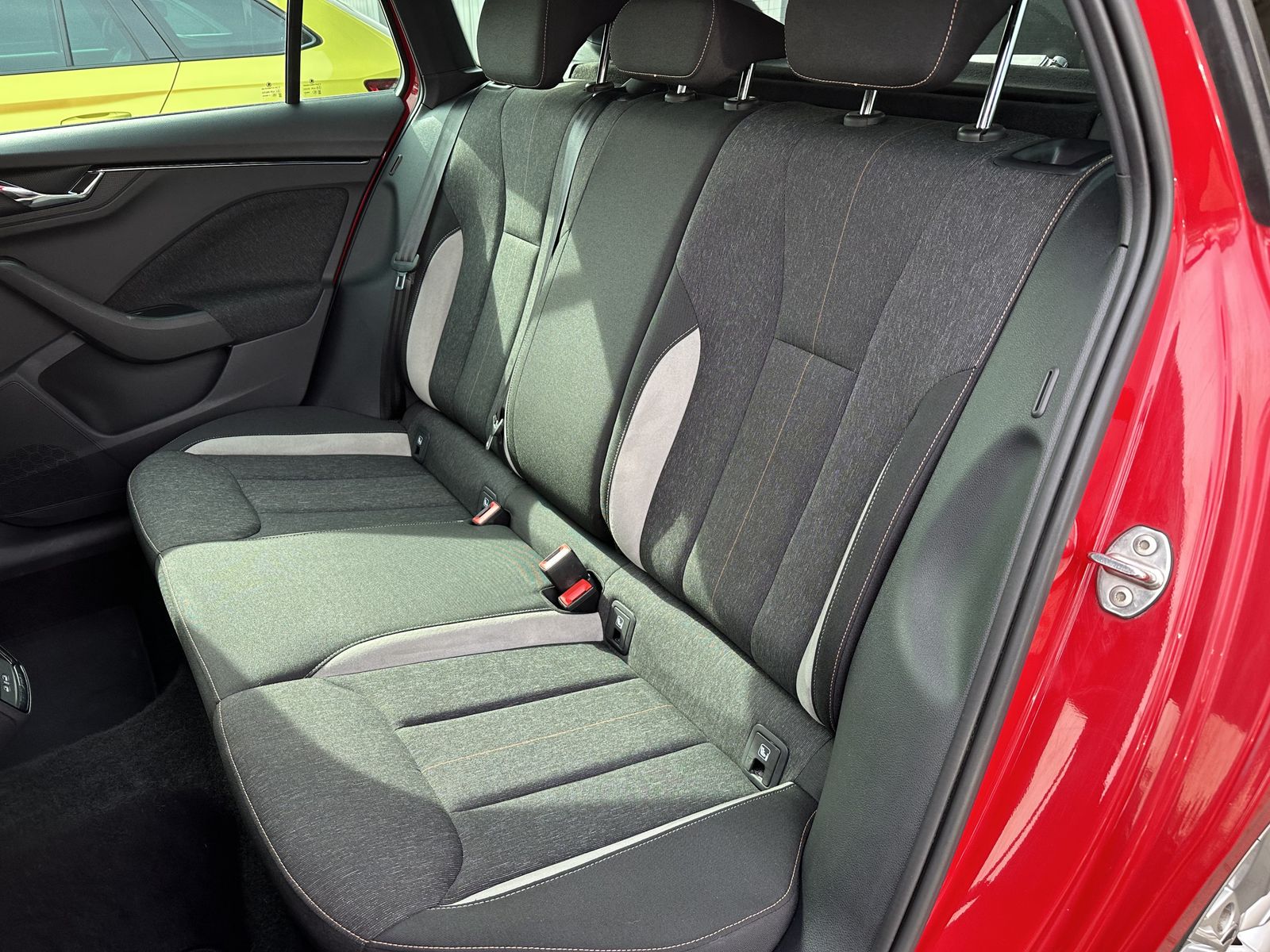 Fahrzeugabbildung SKODA Scala 1.5 TSI DSG Style LED+ACC+KAMERA+SHZ+CARPL