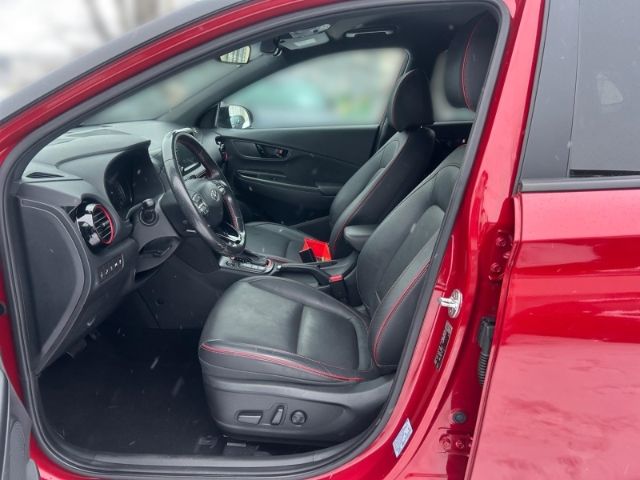 Fahrzeugabbildung Hyundai KONA Unique Plus 4WD HUD Navi Klimasitze LED App