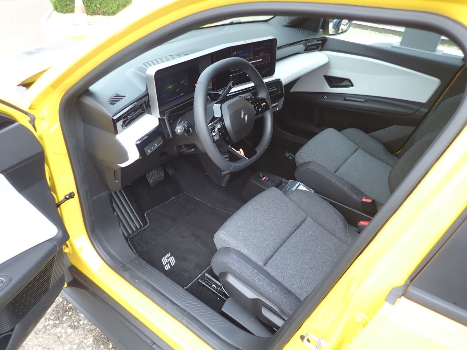Fahrzeugabbildung Renault R 5 E-Tech elektrisch Evolution 120 Urban Range