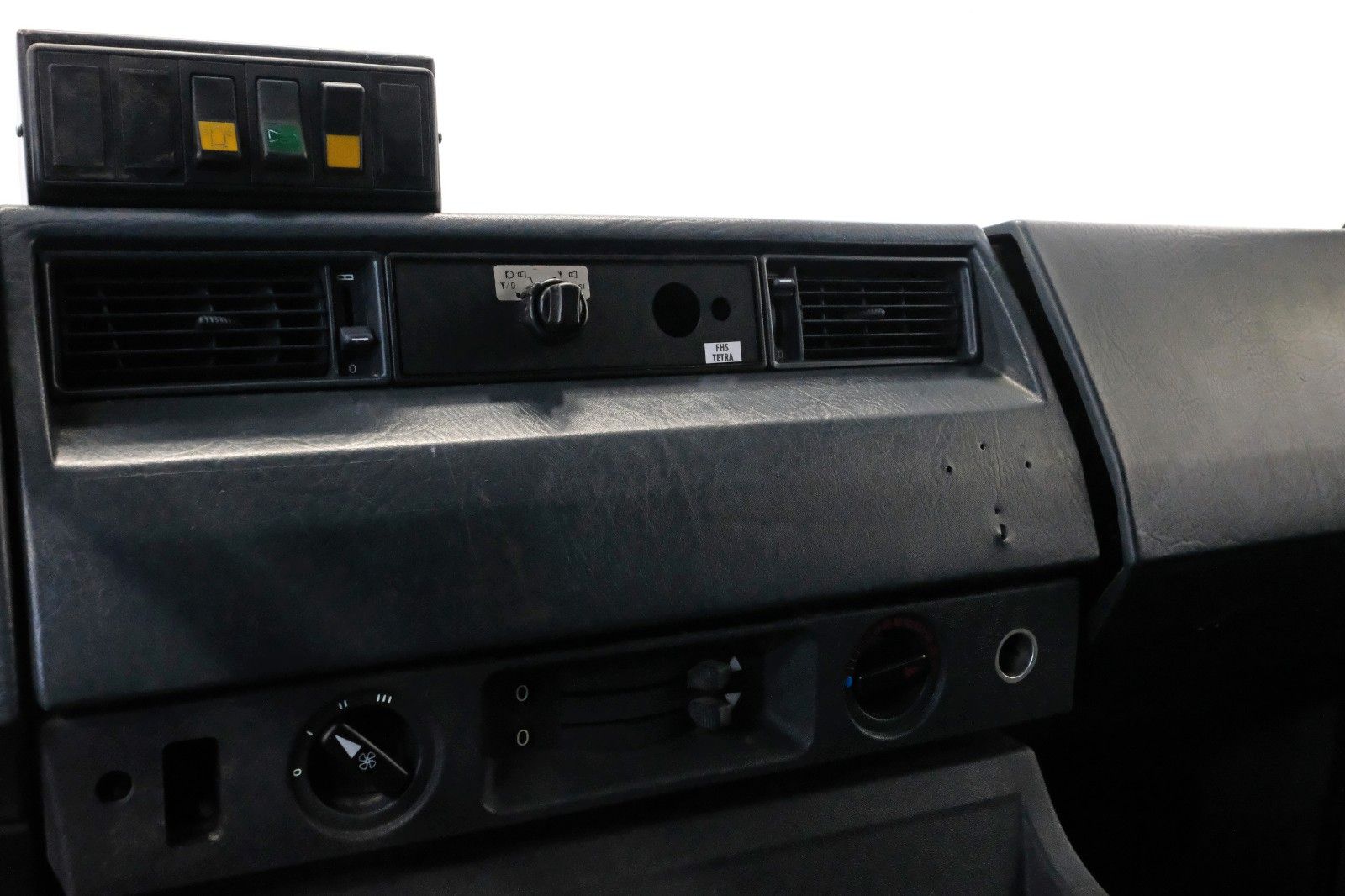 Fahrzeugabbildung Mercedes-Benz MB 100 D 8-Sitzer verglast STANDHEIZUNG
