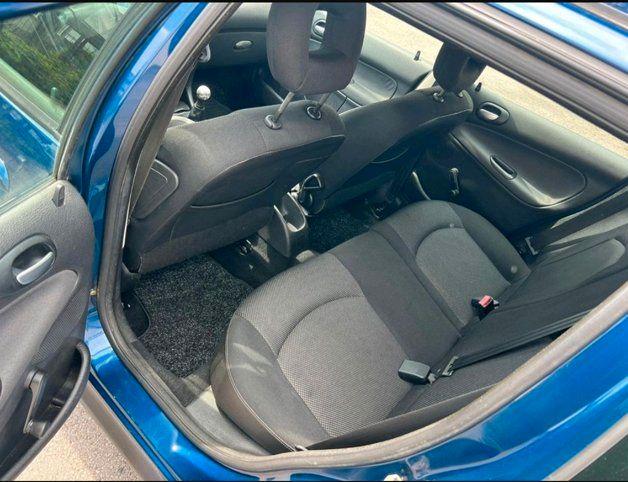 Peugeot  2006 — photo 6