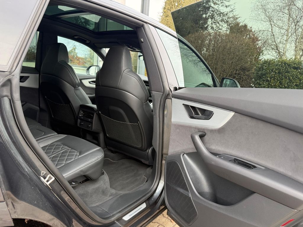 AUDI Q8 50 TDI quattro/ B&O/ MATRIX/ PANORAMA AUDI Q8 50 TDI quattro/ B&O/ MATRIX/ PANORAMA