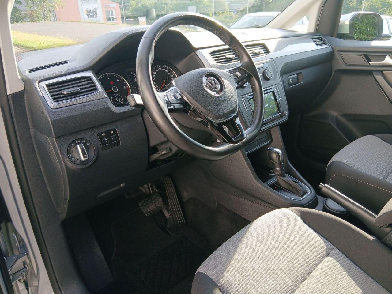 Volkswagen Caddy Maxi Comfortline, 7-Sitzer, AHK, NAVI
