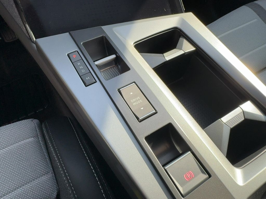 Fahrzeugabbildung Opel Grandland GS, AHK, Allwetter, 360 Grad Kamera,