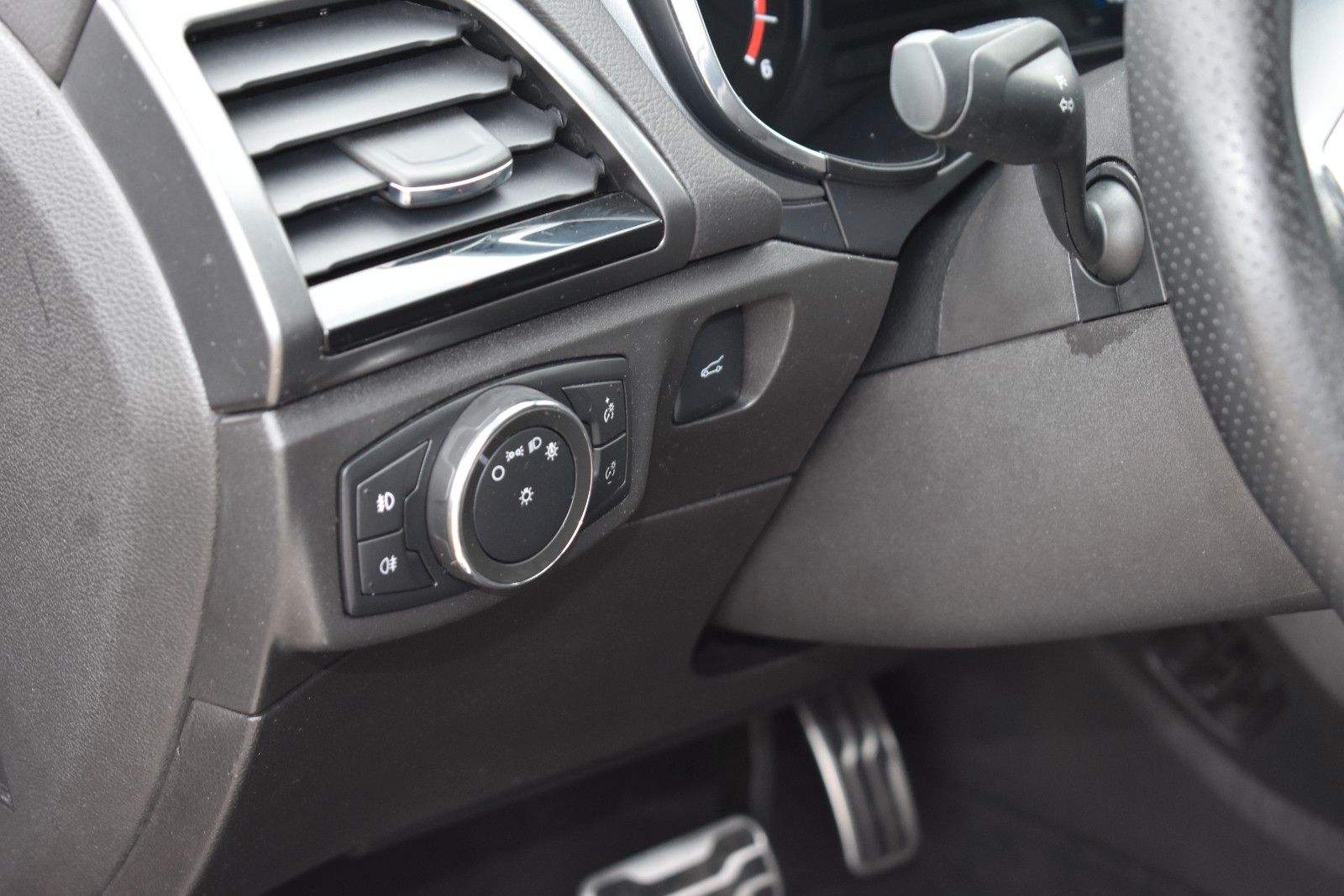Fahrzeugabbildung Ford Mondeo Turnier ST-Line Automatik Kamera Navi