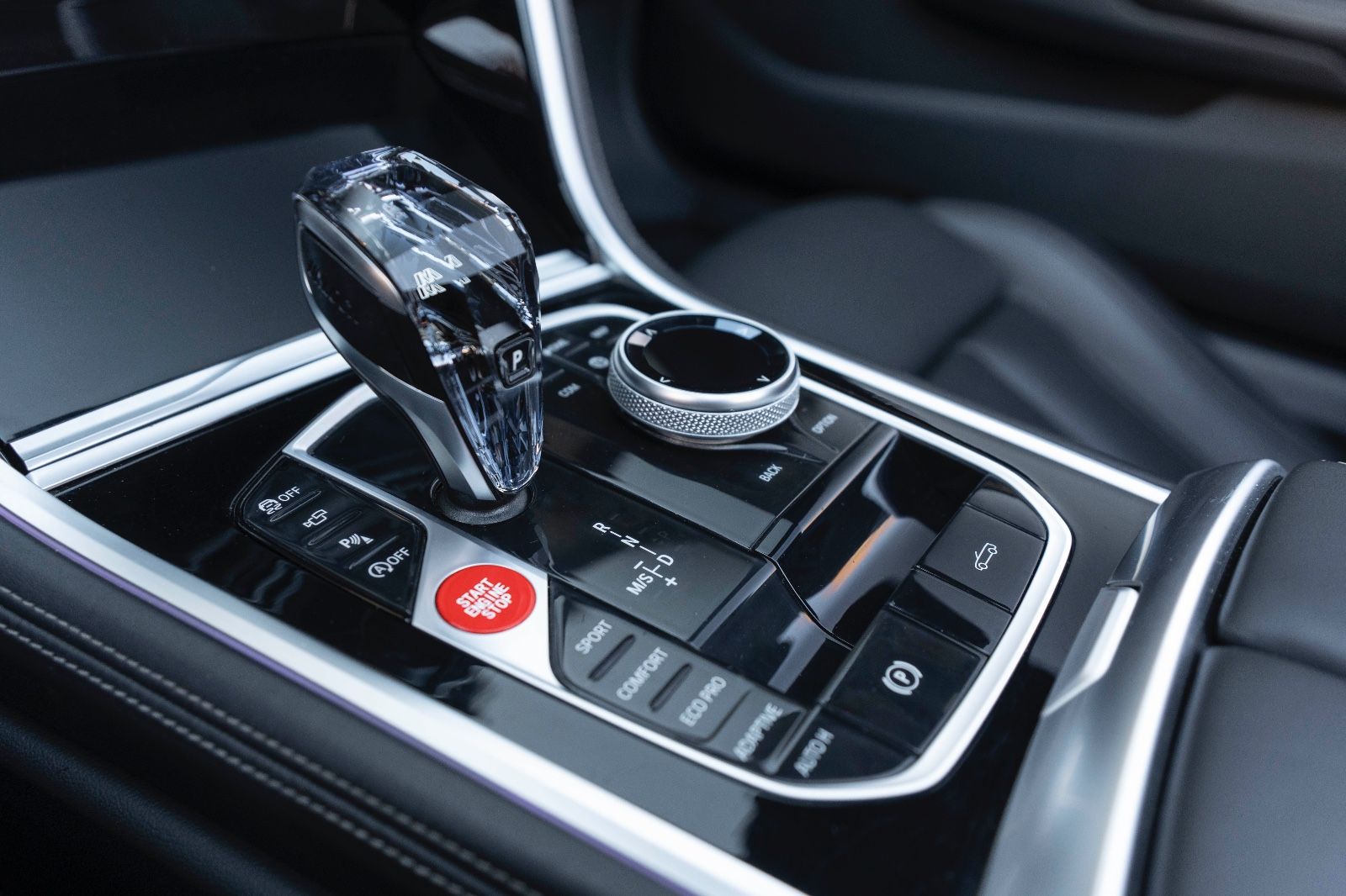 Fahrzeugabbildung BMW M850 i xDrive M-TECHNIC H&K LED 360° CABRIO TOTW