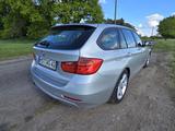 BMW 320i Touring,1H,SHZ,SCHECKHEFT - silberne BMW 320