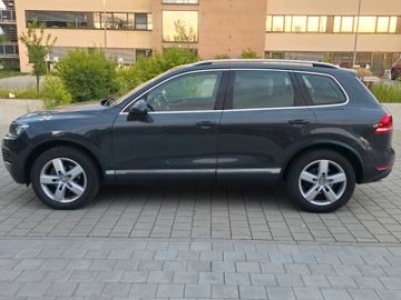 Volkswagen Touareg - 5