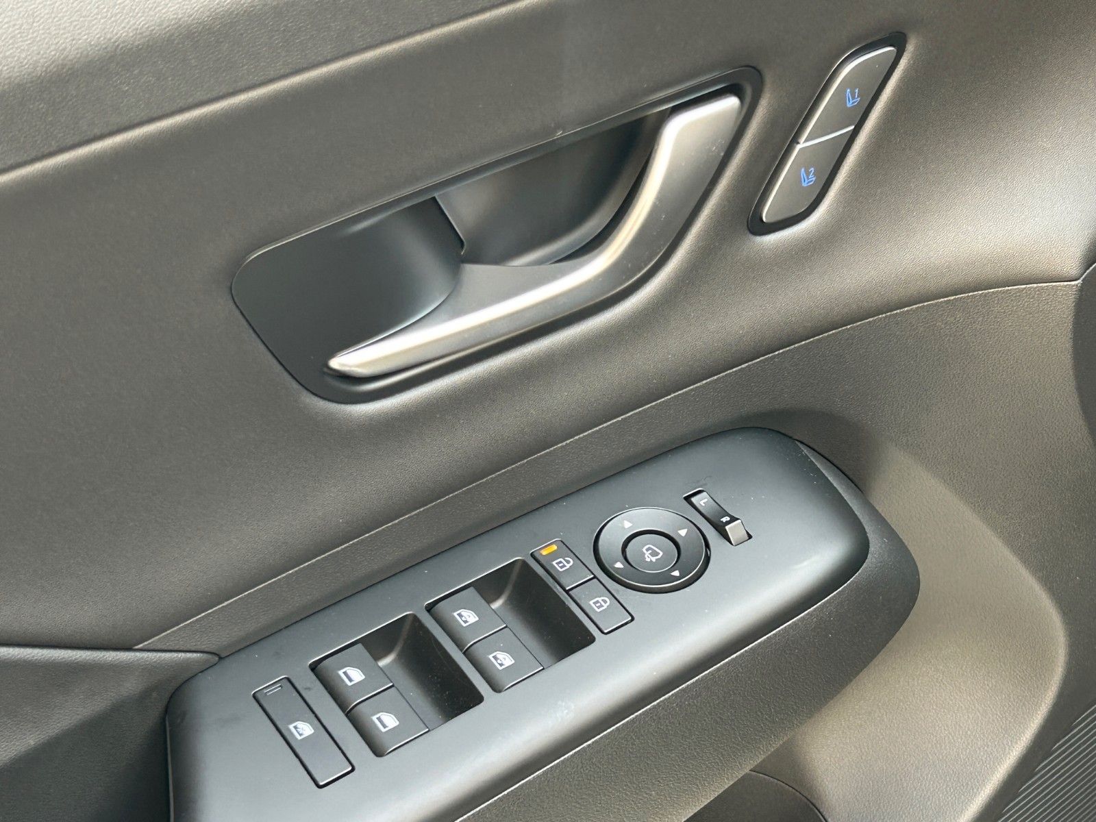 Fahrzeugabbildung Hyundai KONA EV Prime 160kW *RW518KM*SX2*LED*ACC*HeUp*