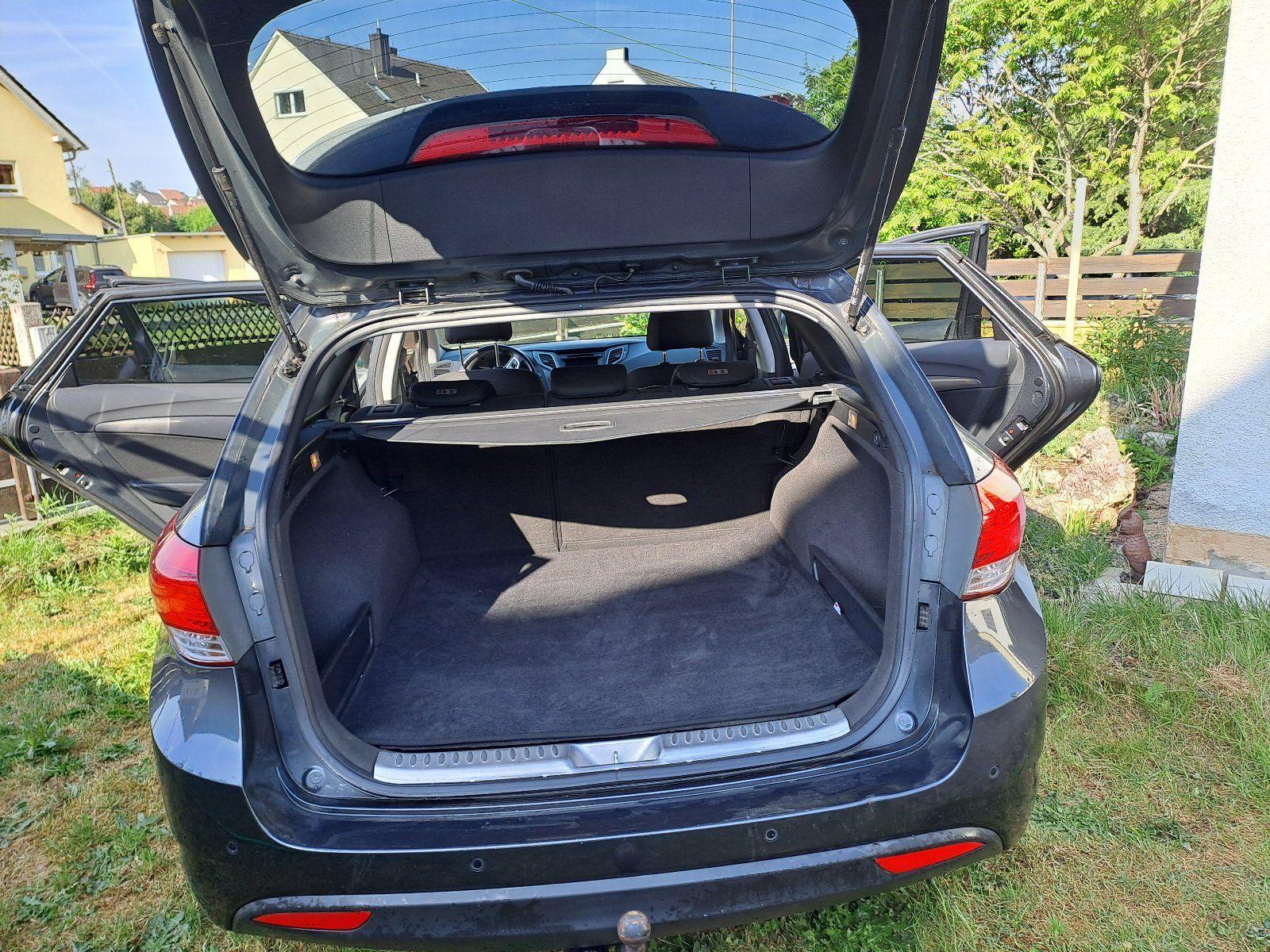 Hyundai i40 2014 — engine 136 HP (100kW)