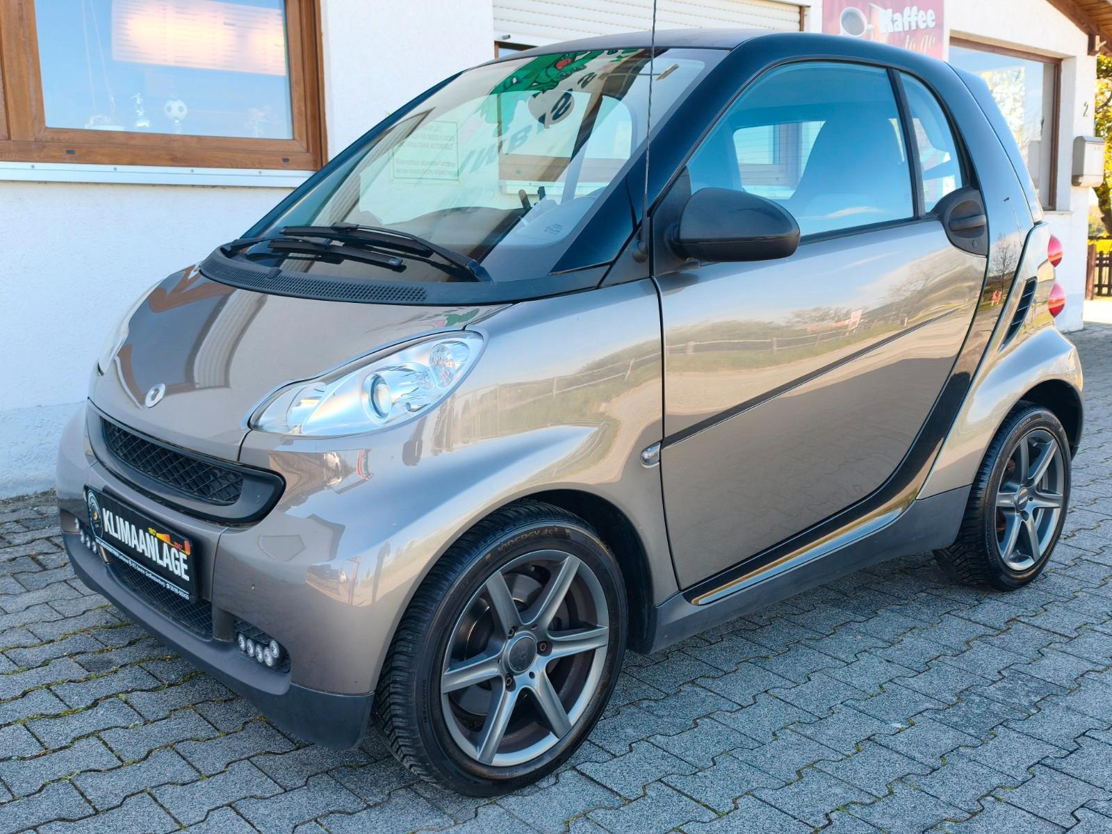 Smart ForTwo Coupe Micro Hybrid Drive 45 kW. TÜV NEU !