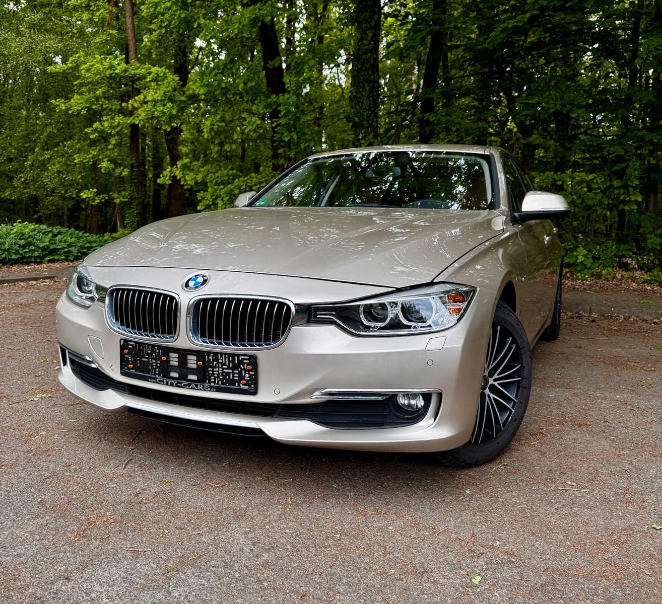 BMW 320 3 Limousine 320 i Efficient Dynamics Edition