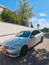 Mercedes-Benz C 180 BlueEFFICIENCY ELEGANCE ELEGANCE - Mercedes-Benz C 180: Elegance