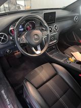Mercedes-Benz A 180 - 8-fach bereift auf Aluf.- Diamantgrill - Mercedes-Benz: 1.8
