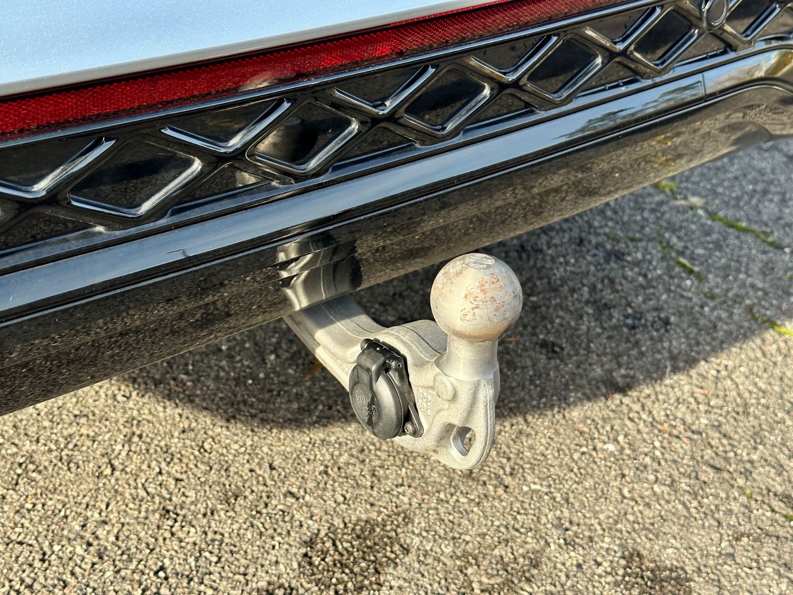 Fahrzeugabbildung Volkswagen Tiguan 1.5 eTSI R-Line*Panorama-Dach*AHK*SHZ*LHZ