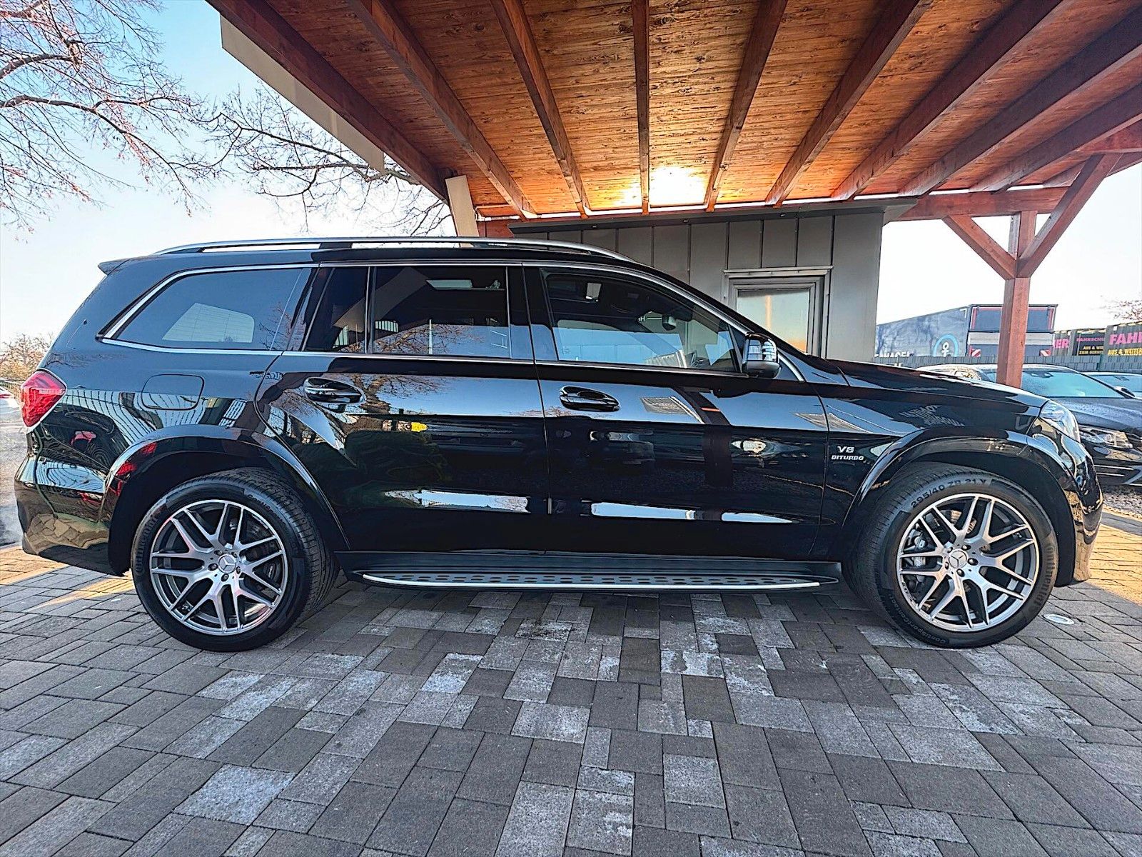 Fahrzeugabbildung Mercedes-Benz GLS 63 AMG 4Matic *Head Up*Massage*Pano*LED*19%*