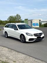 Mercedes-Benz E 63 AMG E 63 T AMG S 4MATIC AMG S - Mercedes-Benz E 63 AMG aus 2014