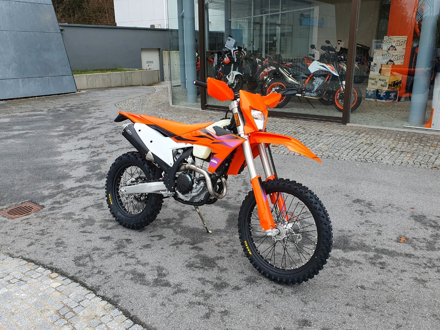 Fahrzeugabbildung KTM 350 EXC-F 350 Modell 2024 Neufahrzeug