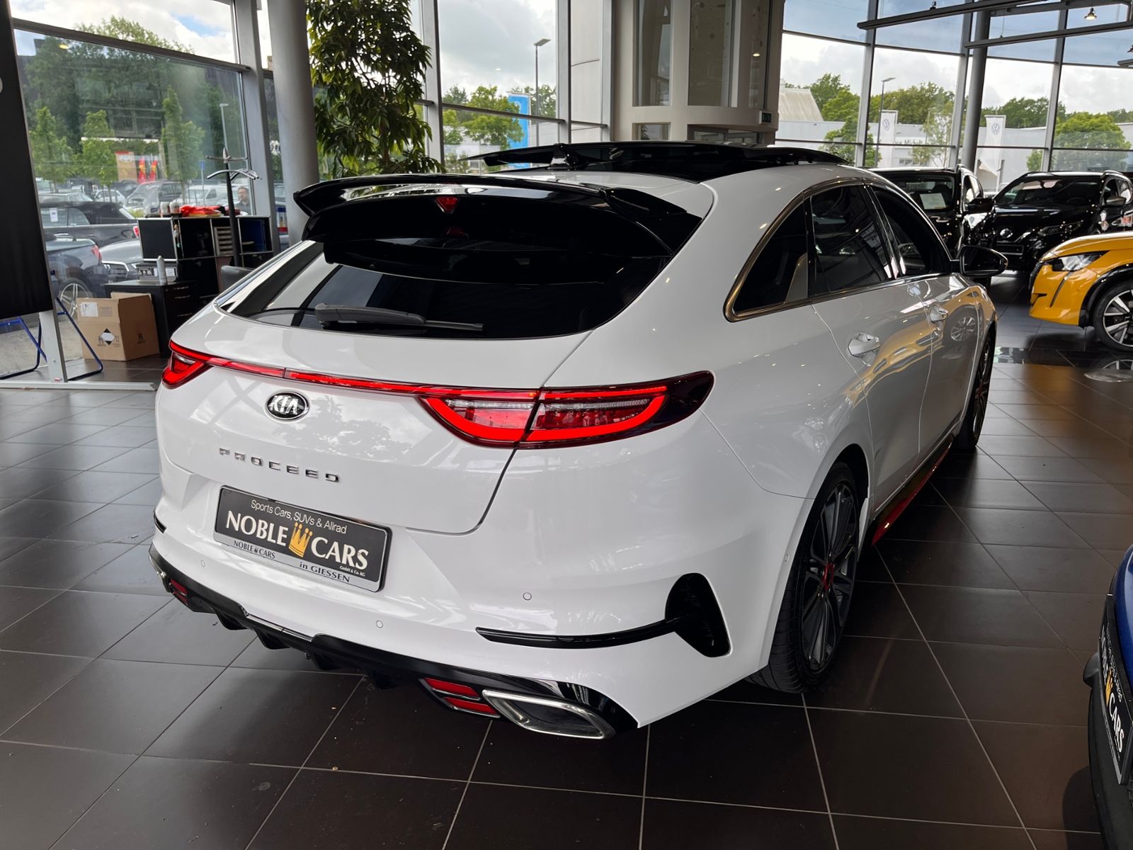 Fahrzeugabbildung Kia ProCeed GT PANO AHK KLIMA SHZ LED NAVI