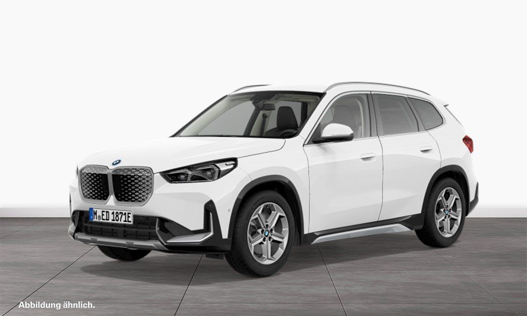 BMW iX1 eDrive20 xLine DAB LED Komfortzg. Shz foto 1