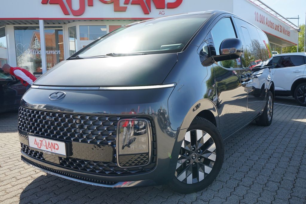 Image of Hyundai STARIA