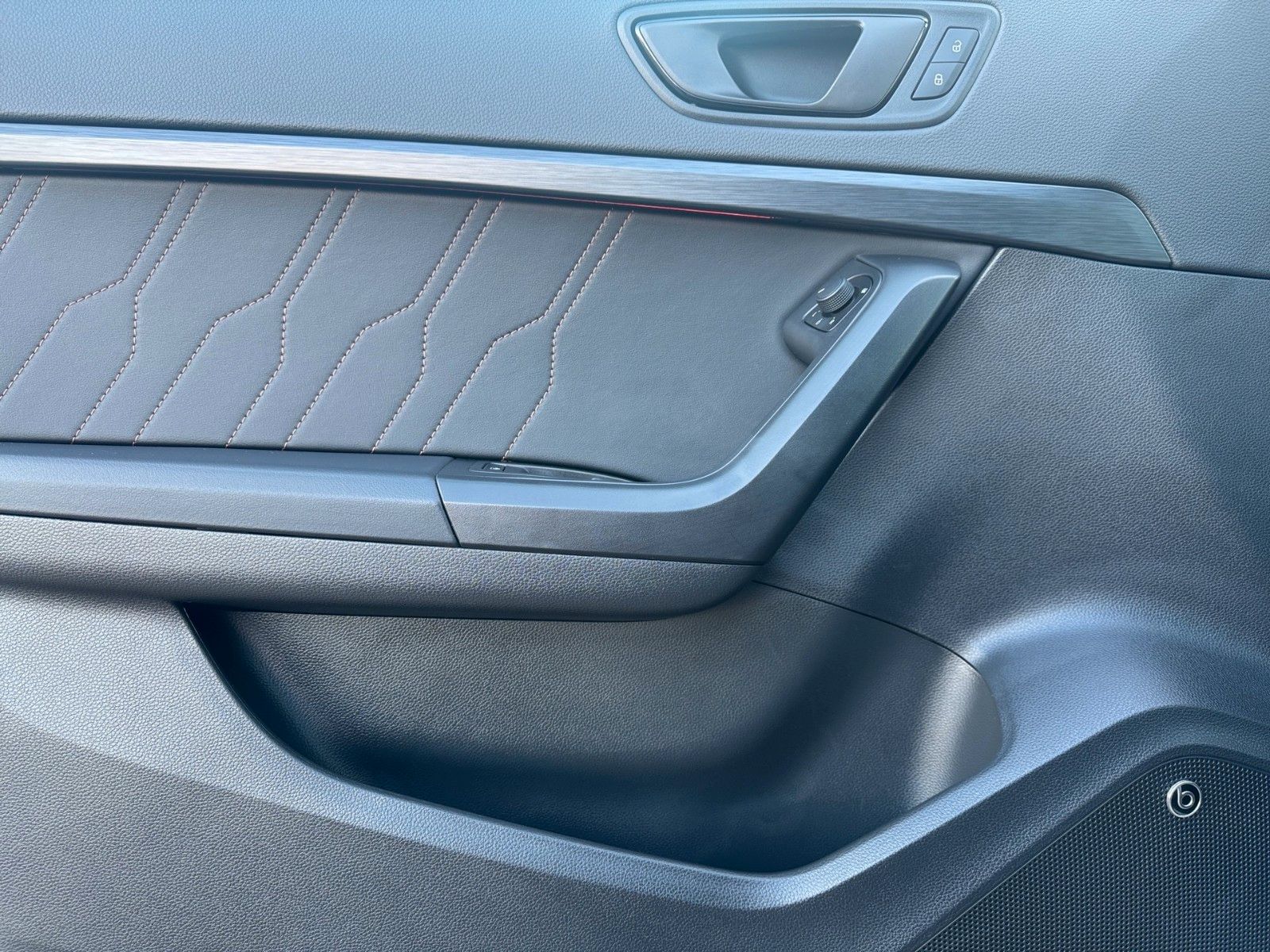 Fahrzeugabbildung CUPRA Ateca 2.0 TSI 4Drive