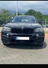 BMW X5 xDrive40d - - BMW X5 in Duisburg