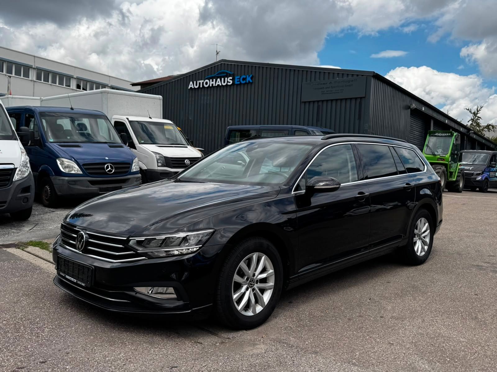 Volkswagen Passat Variant Business LED Massage Automatik