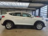 Hyundai TUCSON PURE KLIMA AHK TÜV + SERVICE NEU 1.HAND - Hyundai Tucson Pure mit Benzin-Antrieb