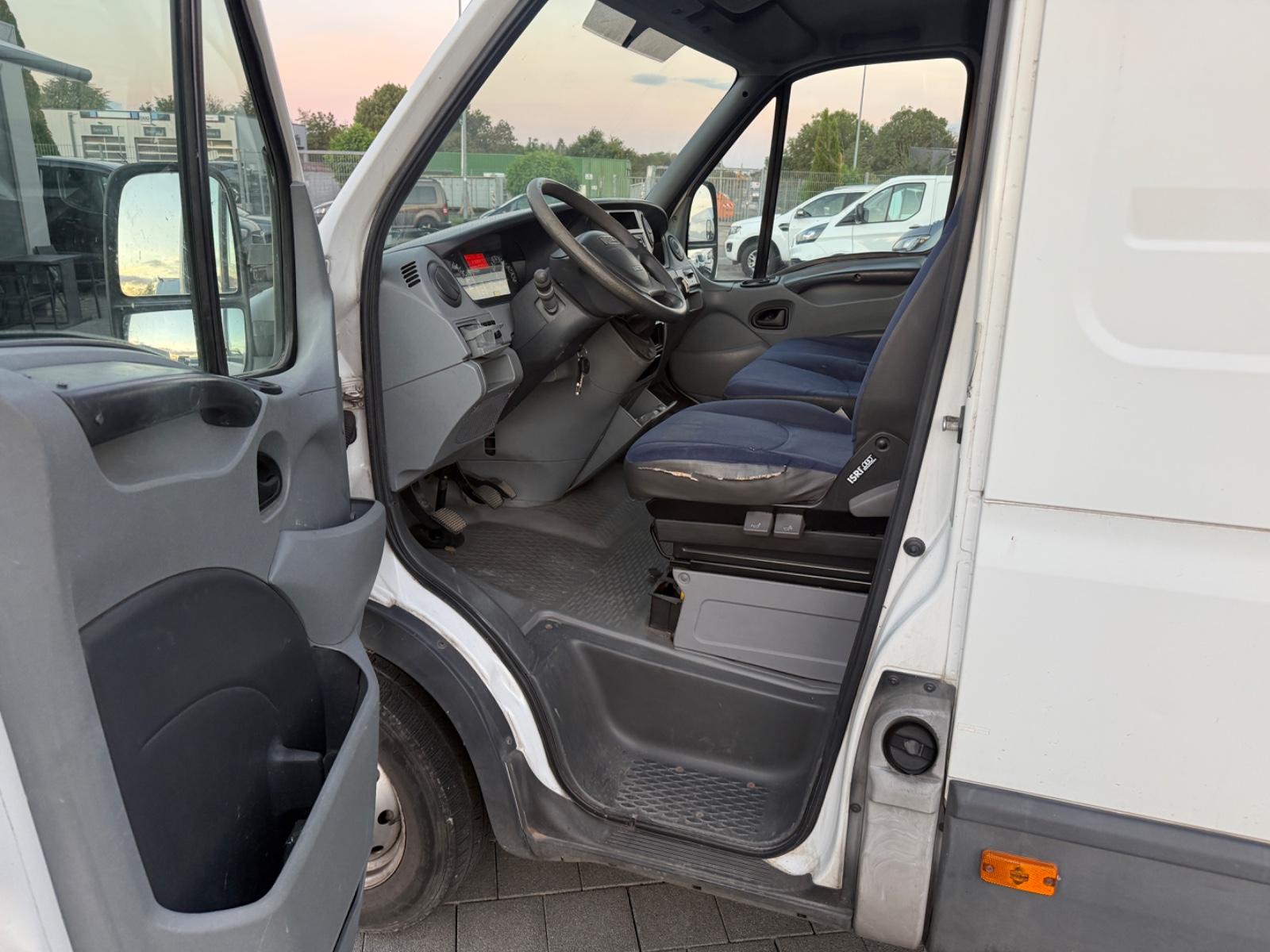 Iveco Daily 2.3 Liter 35S12 L4H2