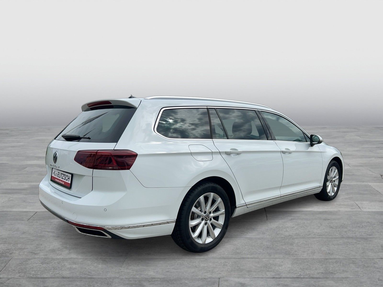 Fahrzeugabbildung Volkswagen Passat Variant TSI Elegance Matrix Navi ACC RFK