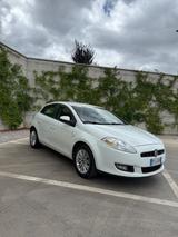 Fiat Bravo 1.6 MJT 105 CV DPF Dynamic PUR-O2 - weiße Fiat Bravo