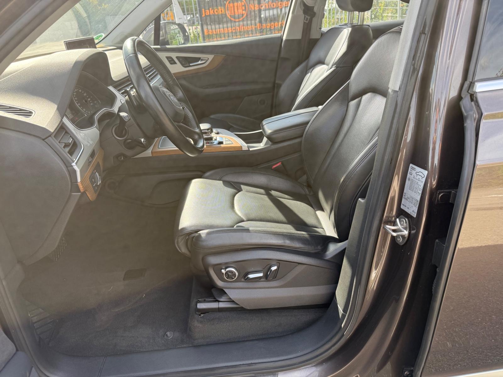 AUDI Q7 3.0 TDI QUATTRO 272CH