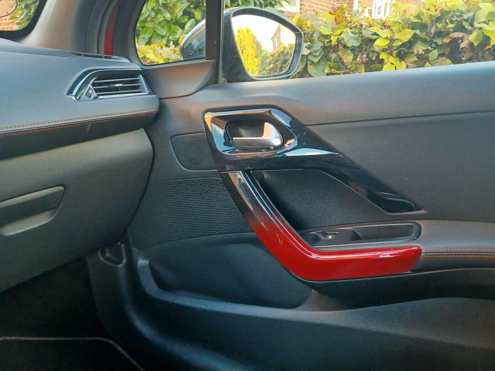 Peugeot 208 1.6 GTi 200 THP GTi