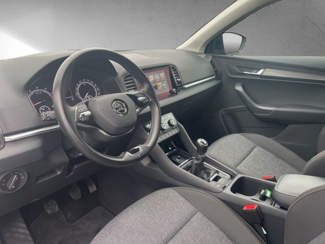 Skoda Karoq 1.0 TSI Clever LED 4XSHZ AHK PDC ALU