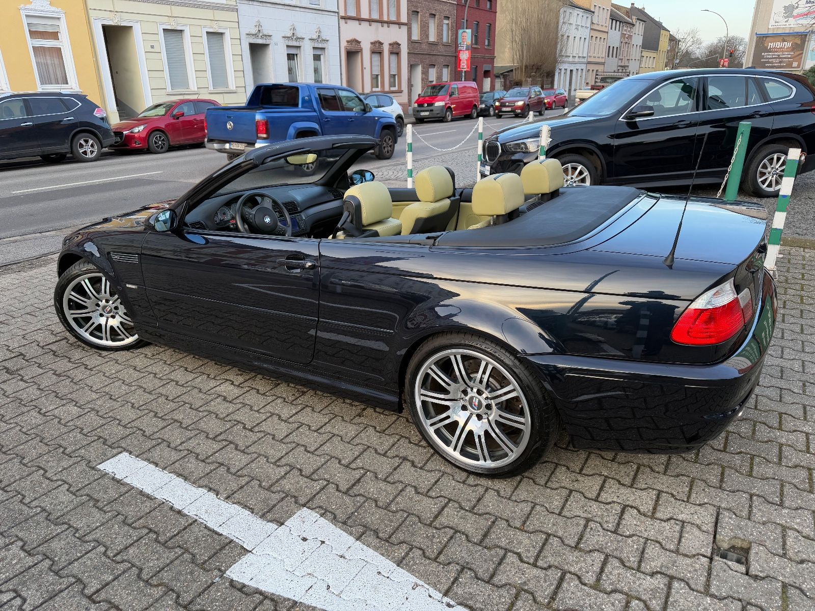 Fahrzeugabbildung BMW M3 Baureihe M3 Cabrio 2-HAND BMW SCHECKHEFT