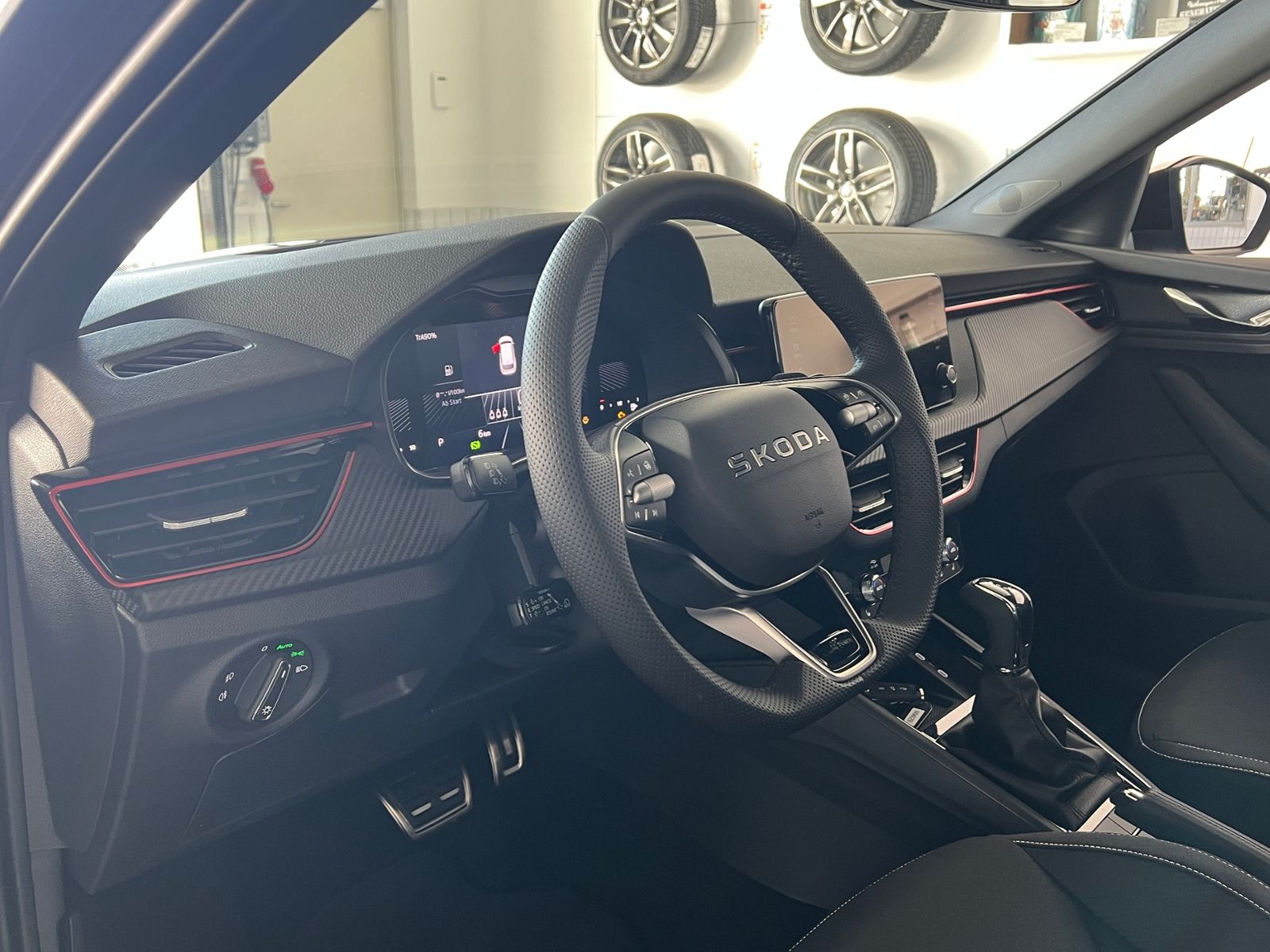 Fahrzeugabbildung SKODA Kamiq Monte Carlo 1.0 TSI DSG *AHK, Matrix-LED*