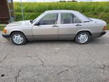 Mercedes-Benz Mercedes W201 2.0l 190er - Mercedes-Benz 190: 190er