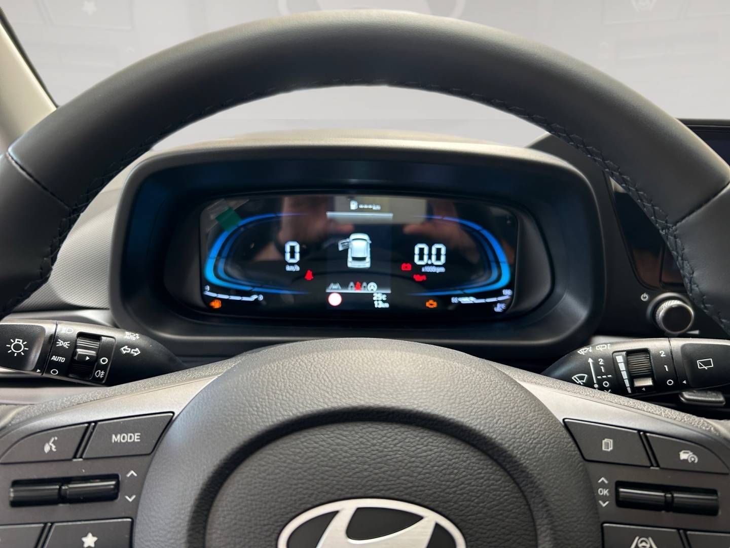 Fahrzeugabbildung Hyundai i20 FACELIFT | 1.0 T-GDI (90 PS)| 6-MT 2WD Selec
